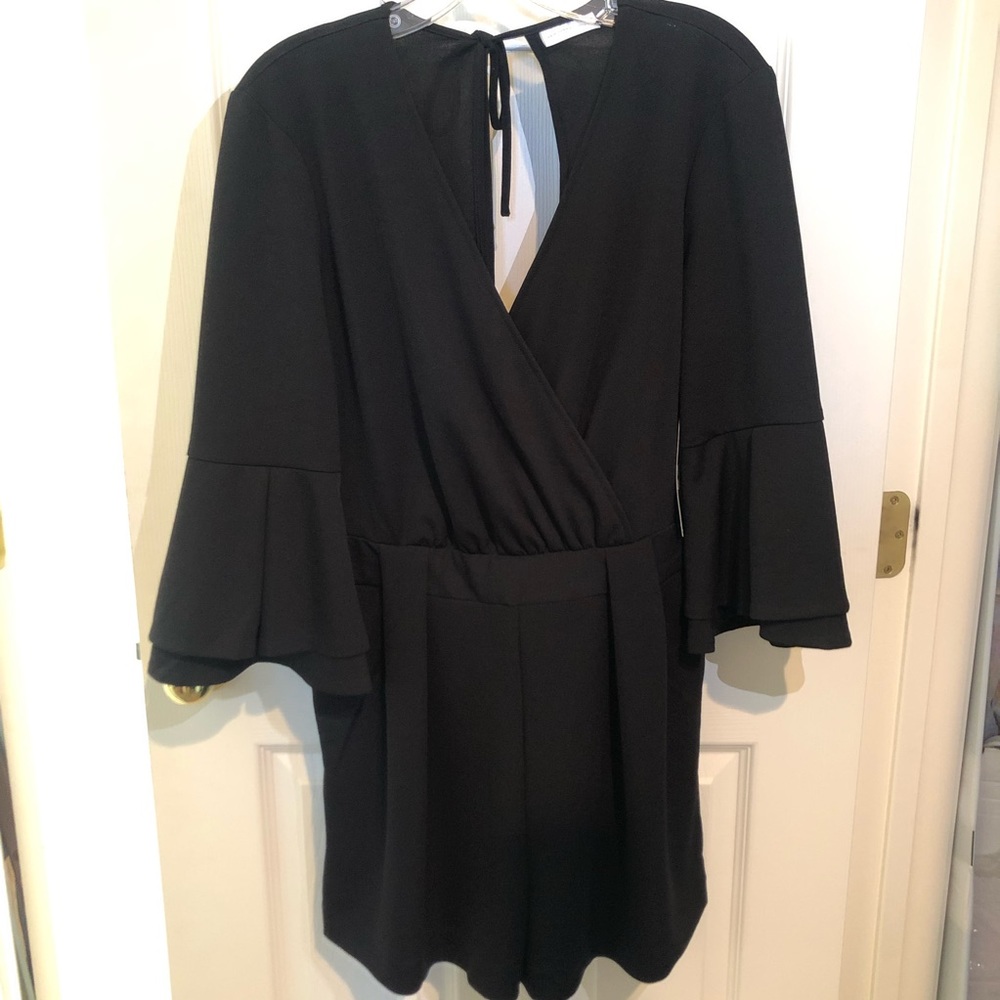 New York & Co. bell sleeved romper